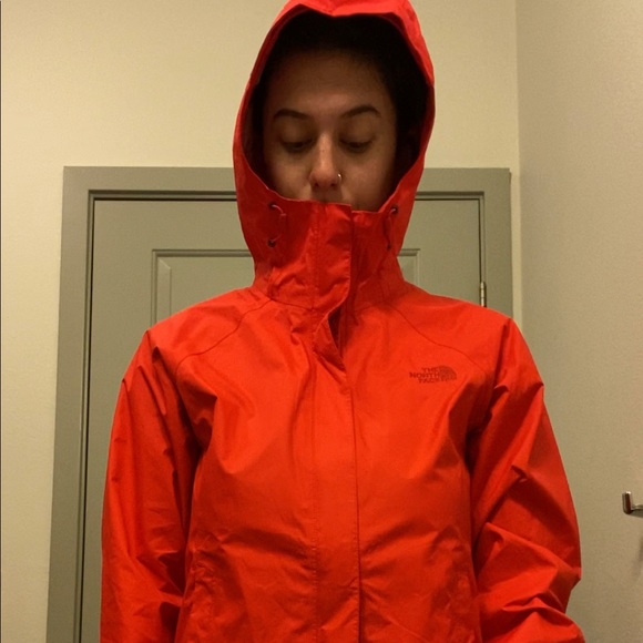 The North Face Jacket Windbreaker - Picture 4 of 9